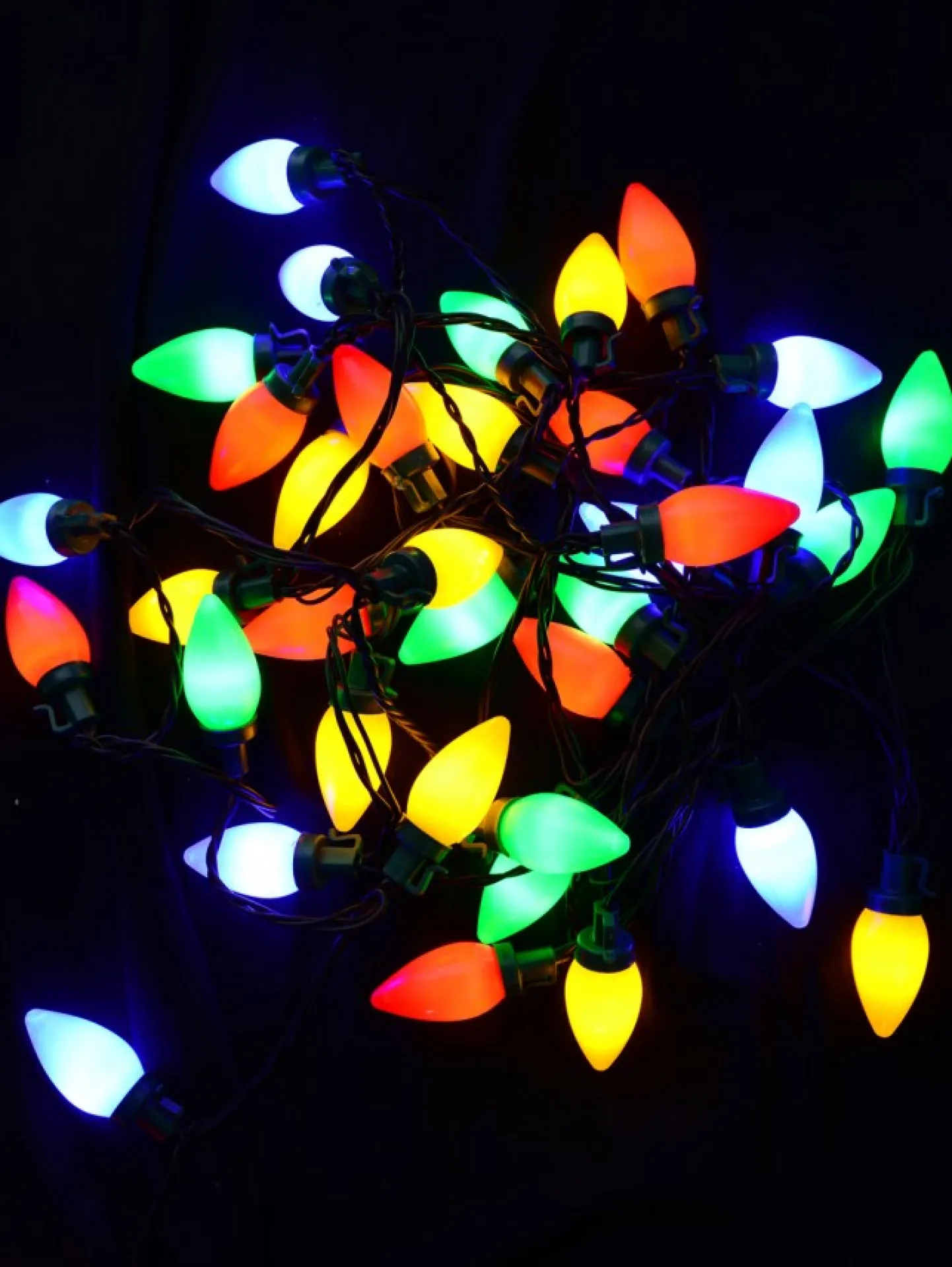 New Christmas Warehouse 40 Multi Colour Led C7 Bulb Christmas Fairy String Lights - 3.9M