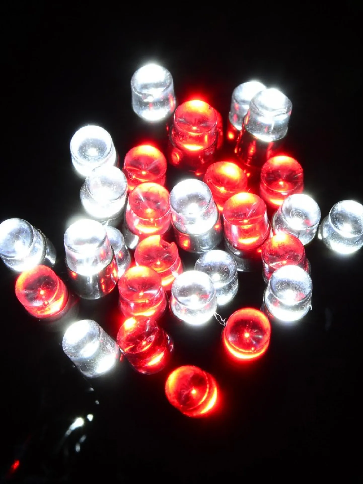 Clearance Christmas Warehouse 300 Red & Cool White Led Concave Bulb Christmas Fairy String Lights - 15M