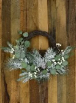 Hot Christmas Warehouse Decorated Wire Spun Winter Wreath With Mixed Flocked Foliage - 50Cm