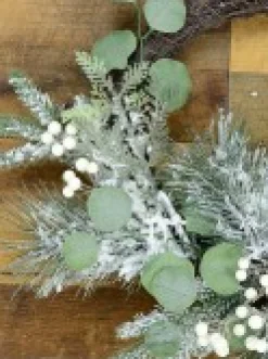 Hot Christmas Warehouse Decorated Wire Spun Winter Wreath With Mixed Flocked Foliage - 50Cm